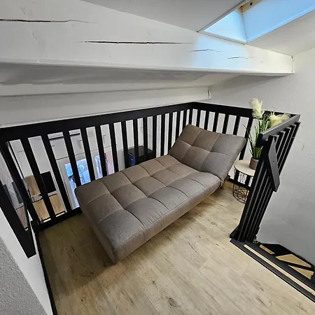 Jolie Maison De Renovee Toute Climatisee 6 Couchages, 2 Mezzanine 100m De La Le Village De La Lrvm88 *