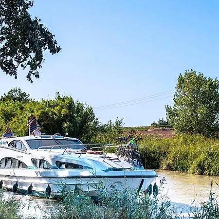 Jolie Maison De Renovee Toute Climatisee 6 Couchages, 2 Mezzanine 100m De La Le Village De La Lrvm88 Villa