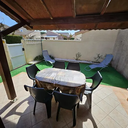 Villa Jolie Maison De Renovee Toute Climatisee 6 Couchages, 2 Mezzanine 100m De La Le Village De La Lrvm88 Portiragnes