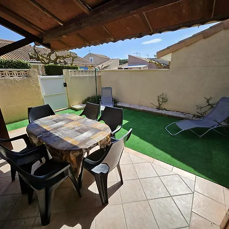 Jolie Maison De Renovee Toute Climatisee 6 Couchages, 2 Mezzanine 100m De La Le Village De La Lrvm88 * Portiragnes