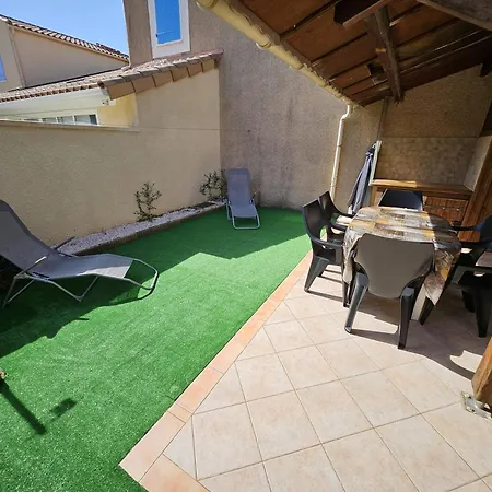 Jolie Maison De Renovee Toute Climatisee 6 Couchages, 2 Mezzanine 100m De La Le Village De La Lrvm88 * Portiragnes